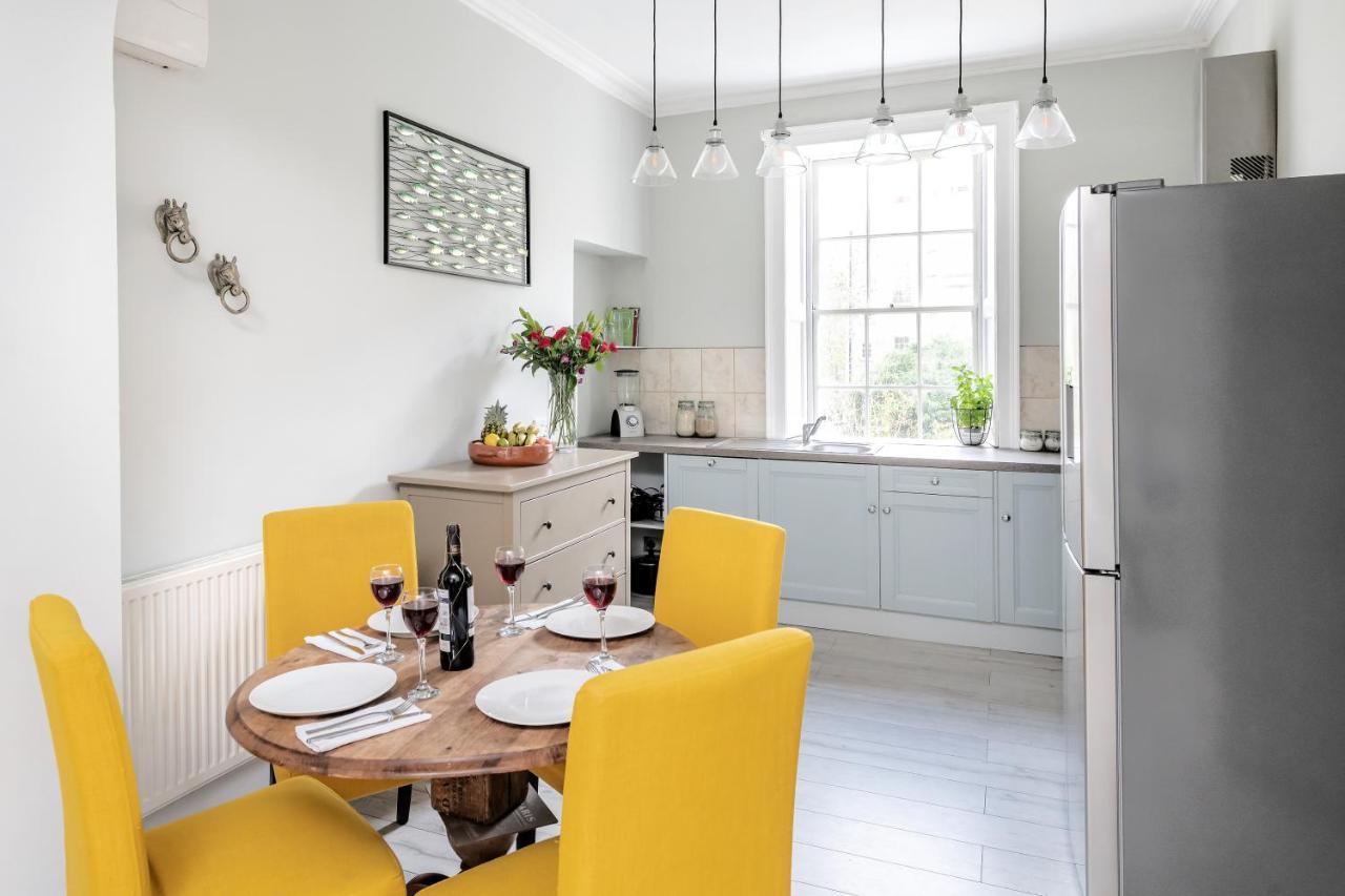 Gorgeous Garden Apartment Бат Экстерьер фото