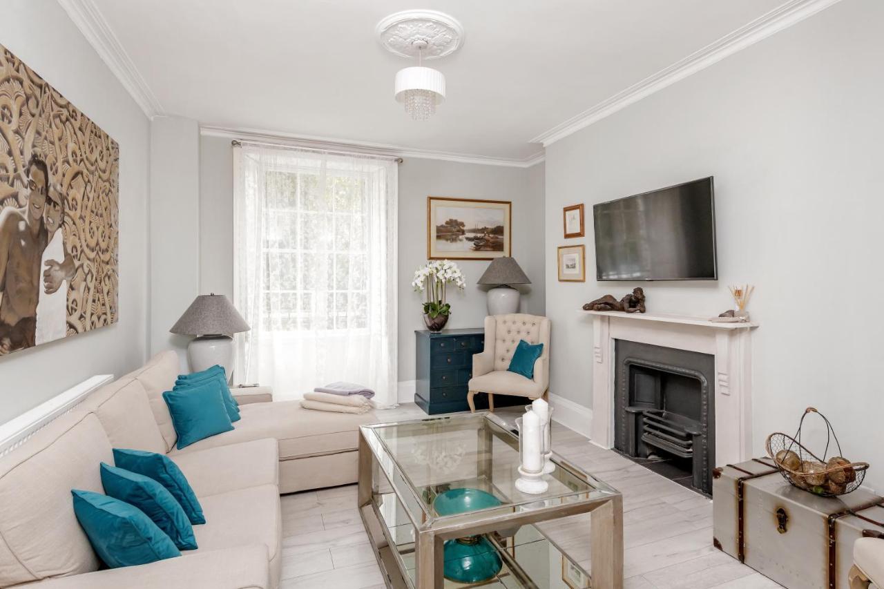 Gorgeous Garden Apartment Бат Экстерьер фото